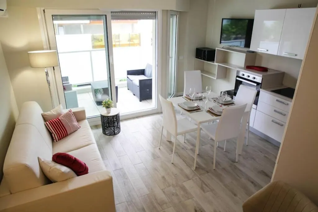Magnifique 3P - French Riviera - 3Mn Beach - Air Conditioning - Balcony Juan-les-Pins Appartement